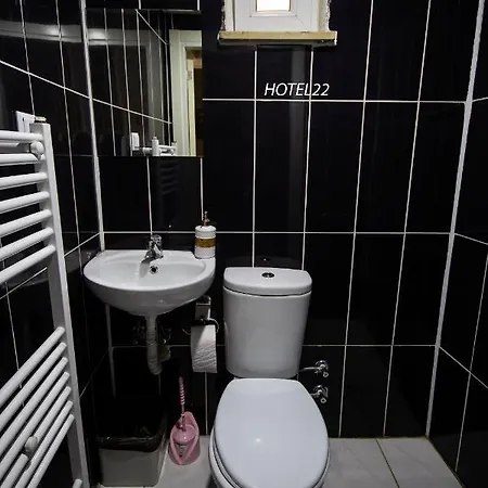 22 Hostel *